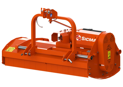 Vista frontale del trinciatutto Sicma TB 125 in primo piano, si evidenziano il rullo posteriore, il gruppo trasmissione e i mazze.