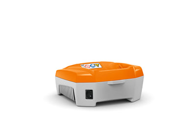 Stihl AL 501 caricabatteria con raffreddamento attivo e predisposizione montaggio a parete