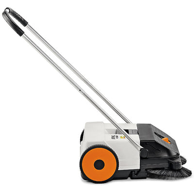 Stihl KG 550 spazzatrice manuale vista laterale con regolazione altezza