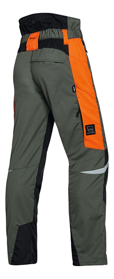 Pantaloni antitaglio Stihl Function Ergo verde e arancione con inserti riflettenti, vista posteriore