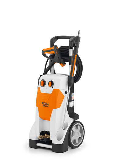Idropulitrice Stihl RE 232 con grandi ruote e supporto per lancia