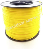 Bobina di filo per decespugliatore, colore giallo, marchio "outdoor spares". Ideale per giardinaggio, taglio erba e manutenzione del prato. Filo resistente e durevole, compatibile con vari modelli di decespugliatori. Accessorio essenziale per attrezzi da giardino.