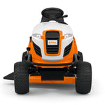 Particolare del sedile regolabile del trattorino STIHL RT 4112 SZ