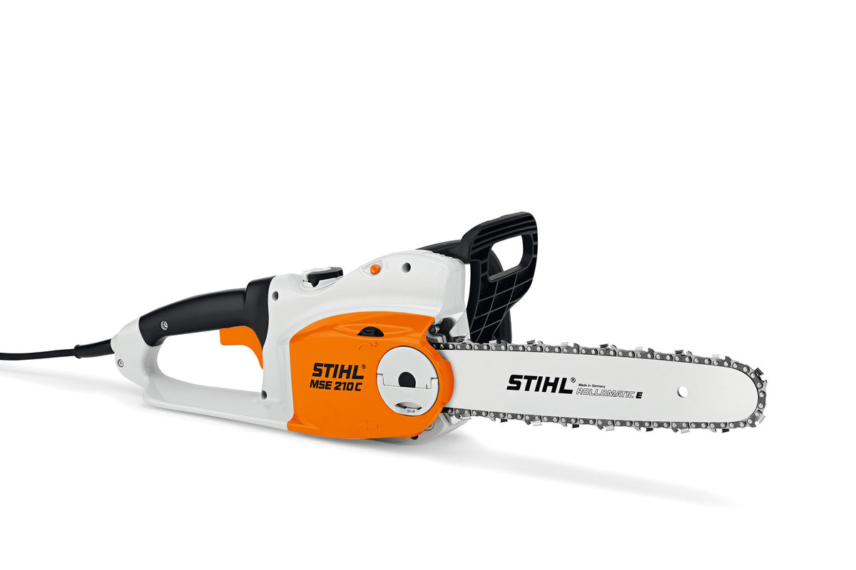 Vista laterale della motosega elettrica STIHL MSE 210 C-BQ in azione