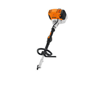 Vista laterale del Kombi a scoppio Stihl KM 131 R con manico multifunzione e sistema di sgancio rapido