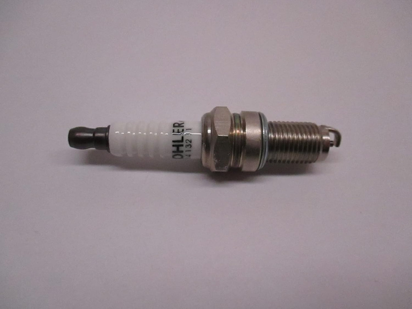 Candela originale Kohler 14 132 11-S per motori Kohler