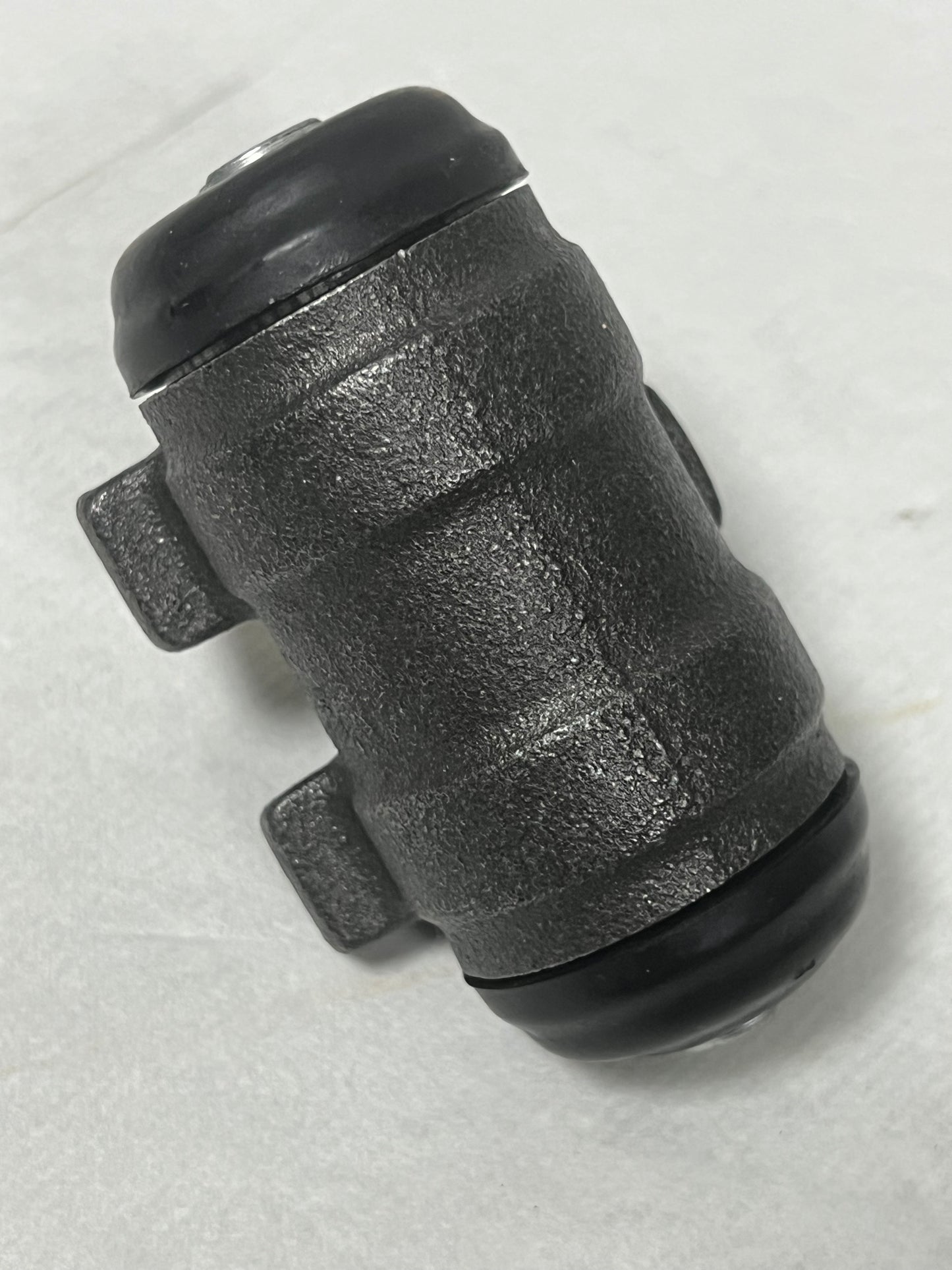 Cilindretto freno idraulico Caron per motoagricola serie 100 200 300 500 con parapolvere