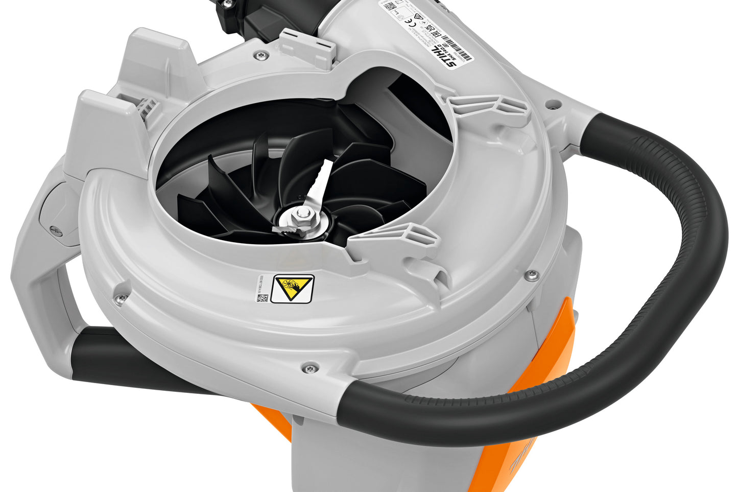 Dettaglio girante e camera di trinciatura del trituratore aspiratore STIHL SHA 140