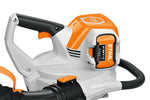 Dettaglio impugnatura e alloggiamento batteria del STIHL SHA 140 sistema AP 36 V