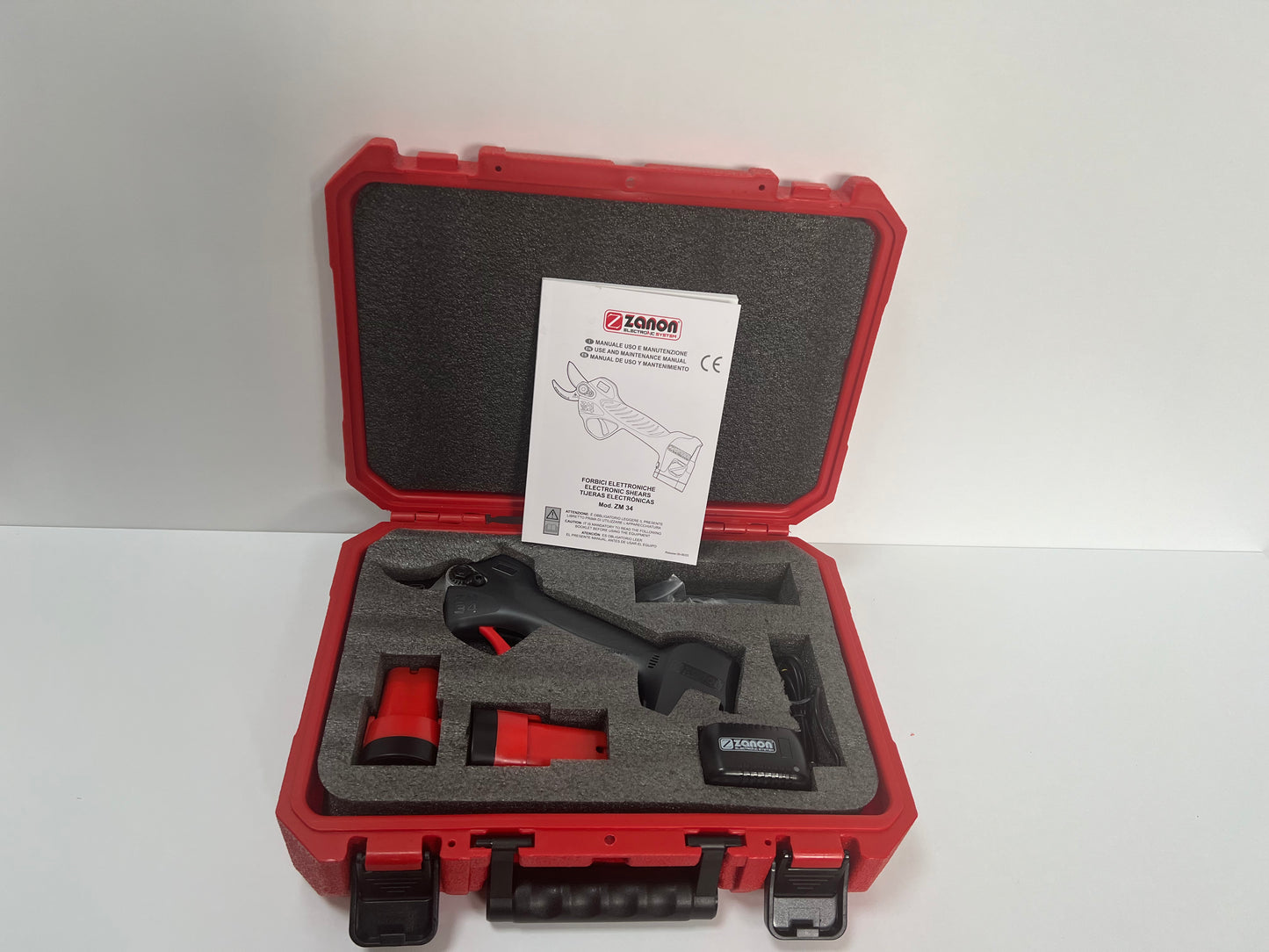 Kit forbice elettronica Zanon ZM 34 con due batterie, caricatore e manuale in valigetta