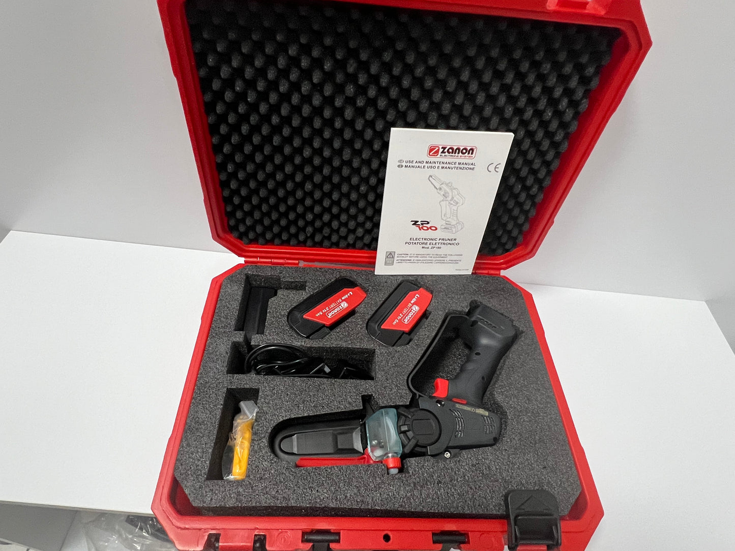 Kit potatore elettronico a batteria Zanon ZP 100 con batterie, caricabatterie e manuale