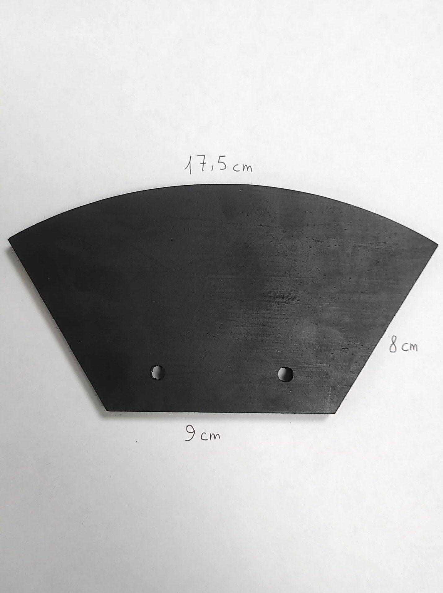 Spazzola in gomma per raccoglitrice Jolly sagomata 17,5 cm con base 9 cm e due fori
