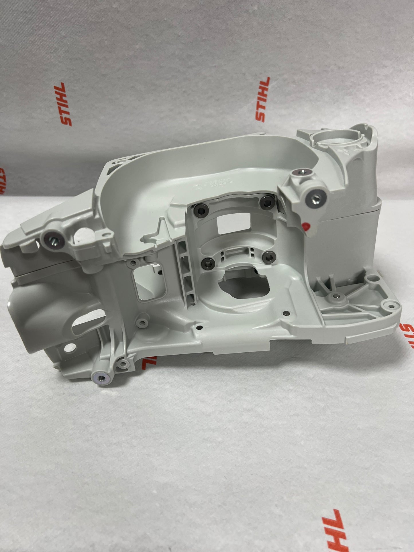 Carcassa motore originale Stihl per motosega MS 251 C-BE e MS 231 C-BE, finitura grigio chiaro