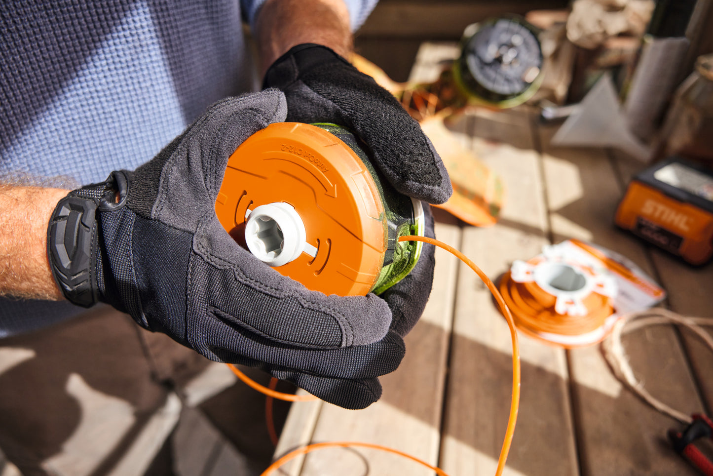Dettaglio testina a filo per decespugliatore STIHL FSA 70 R