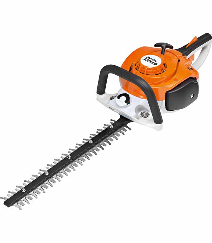 Stihl HS 46 tagliasiepe a scoppio vista dall’alto con impugnatura e lama