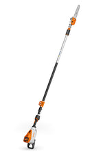 Potatore a batteria STIHL HTA 135 vista completa con asta telescopica e spranga