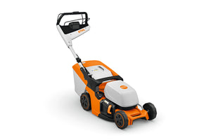 Tosaerba a batteria Stihl RMA 443 PV con trasmissione Vario e larghezza di taglio 41 cm