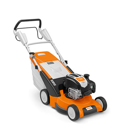 Tosaerba a scoppio Stihl RM 545 con larghezza di taglio 46 cm e cesto raccolta
